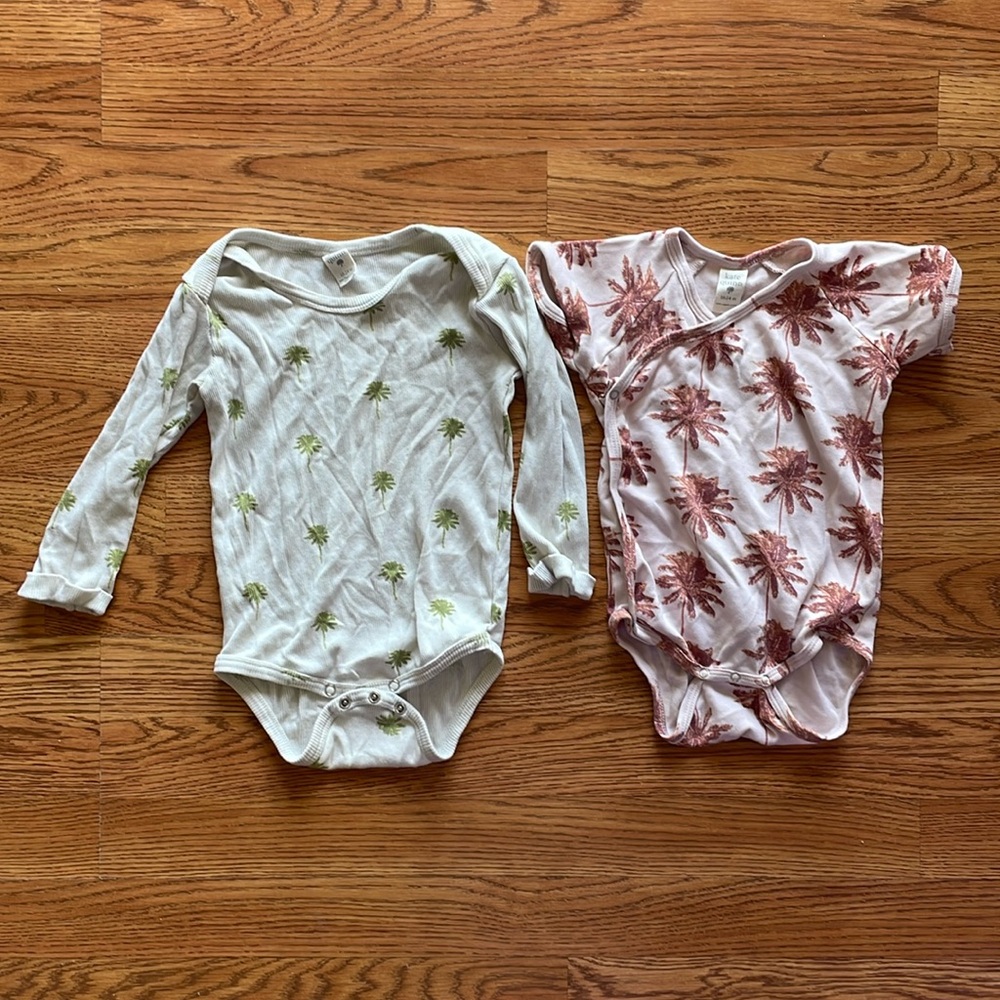 Kate Quinn California collection 2 for 1 cotton onesies - 18-24m - like new